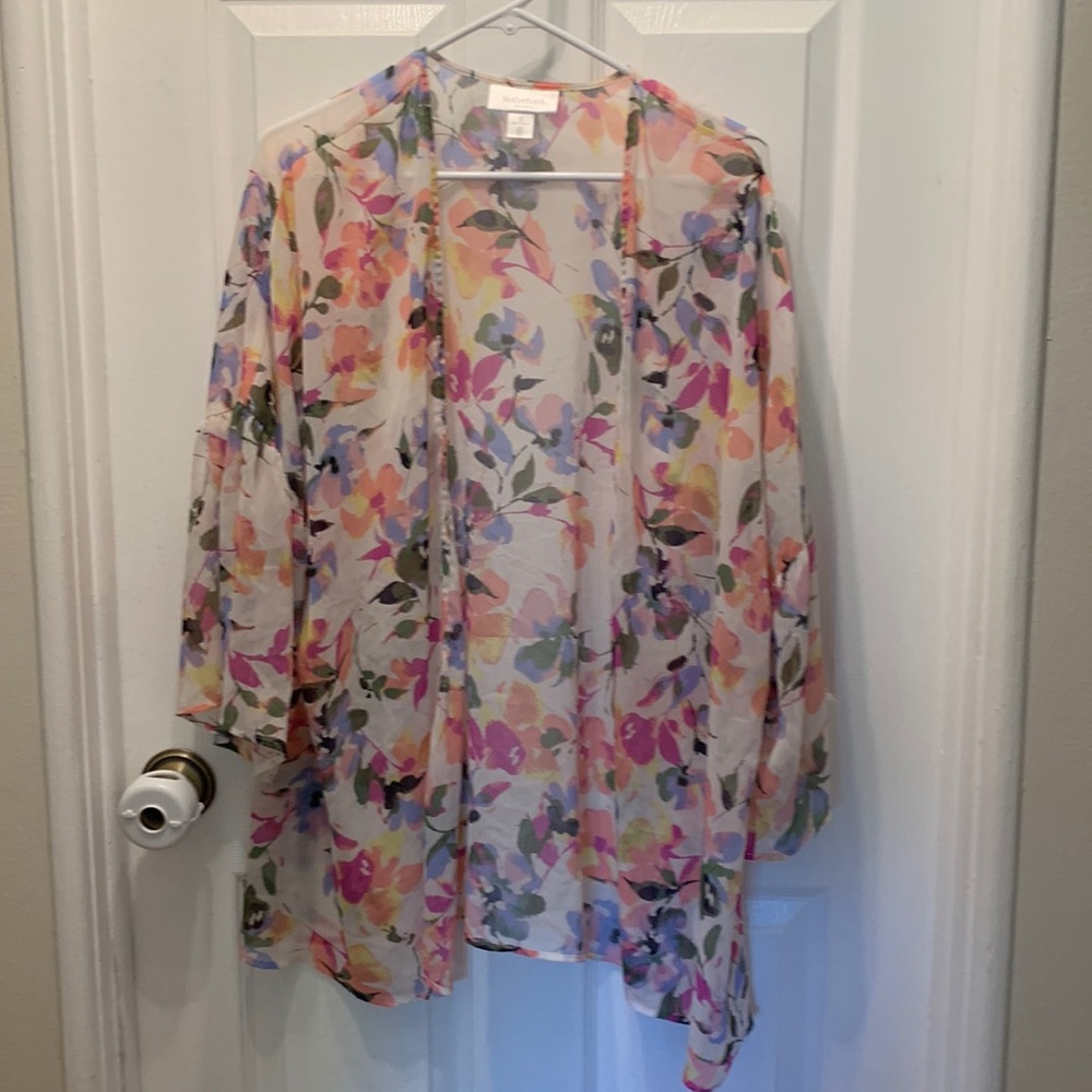 Floral maternity cover-up